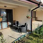 Bayview Family Garden A1 布尔加斯